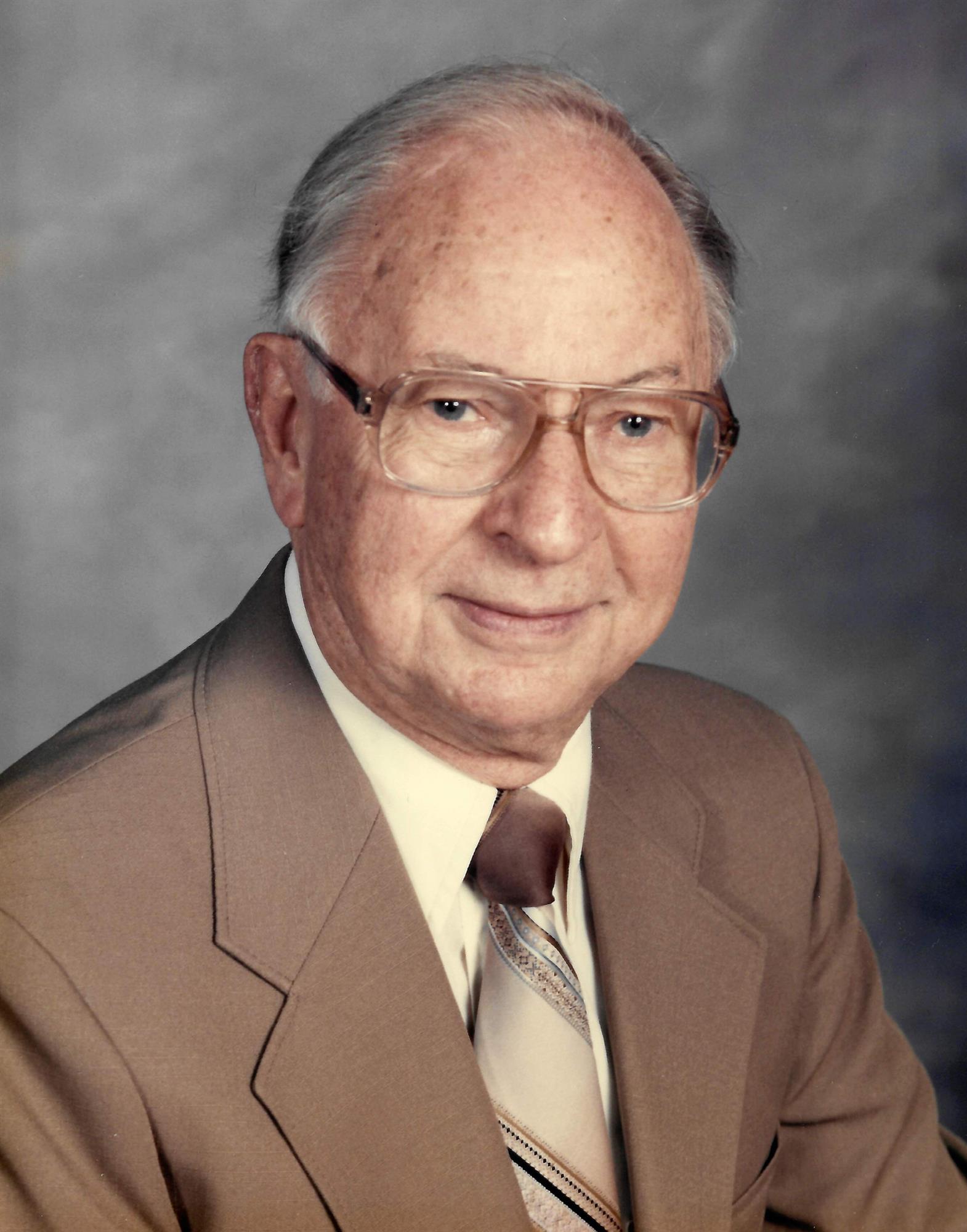 Donald W. Neumann's obituary , Passed away on July 26, 2022 in Muskego, Wisconsin