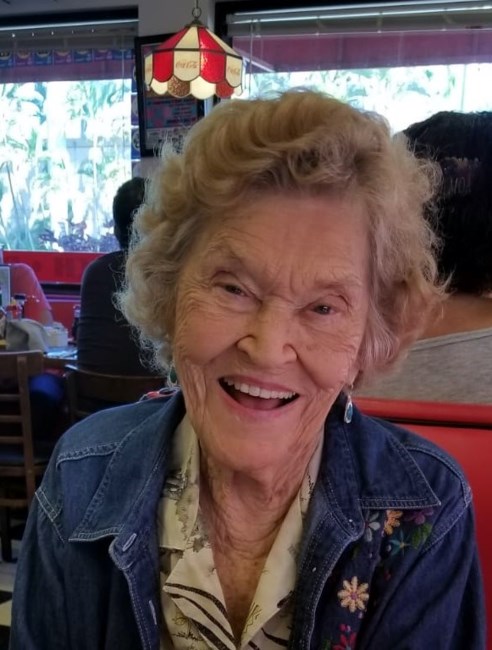 Evelyn R. Cislo's obituary , Passed away on August 10, 2022 in Ewa Beach, Hawaii