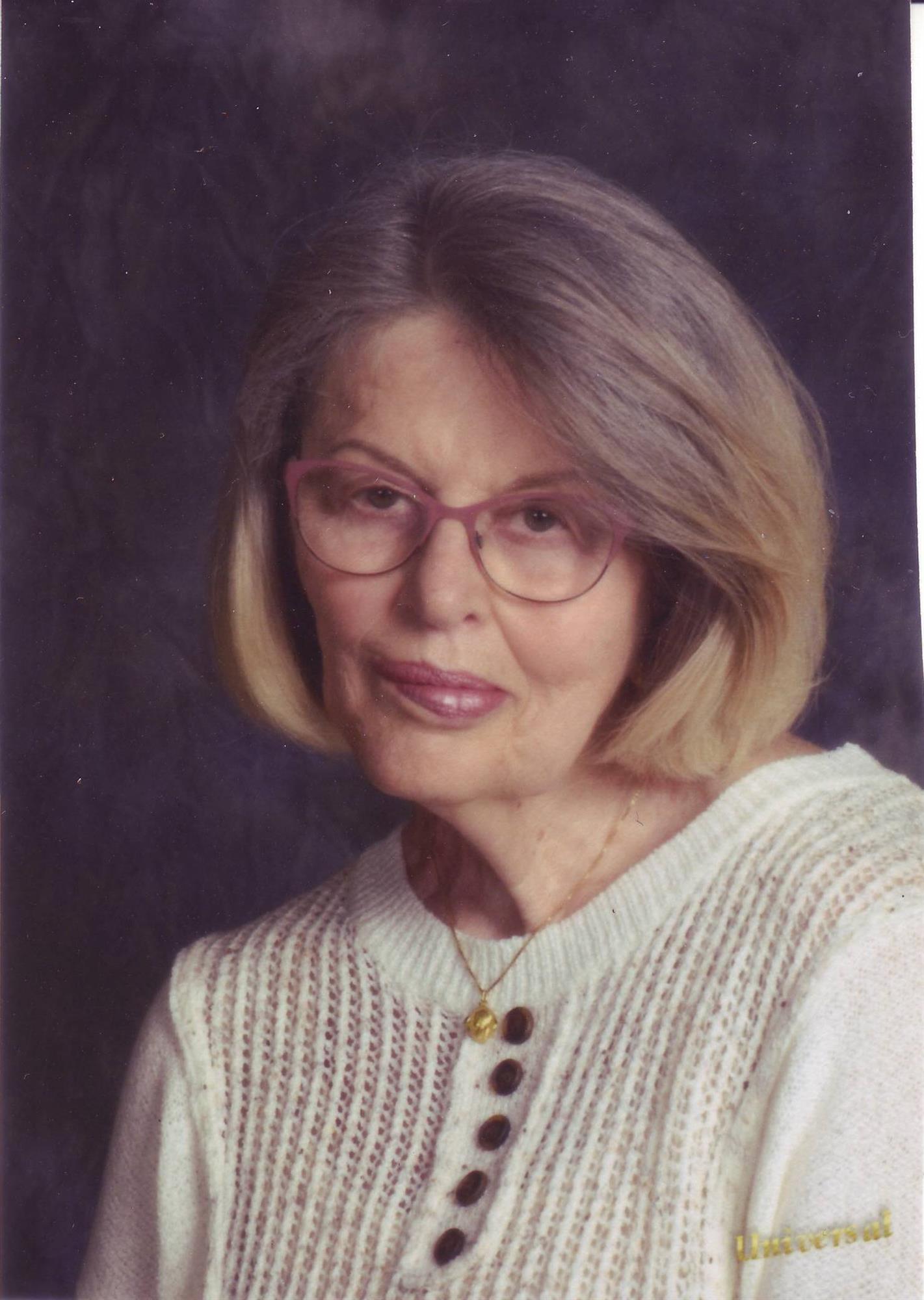 Louise S. Ward's obituary , Passed away on December 7, 2022 in Oconomowoc, Wisconsin