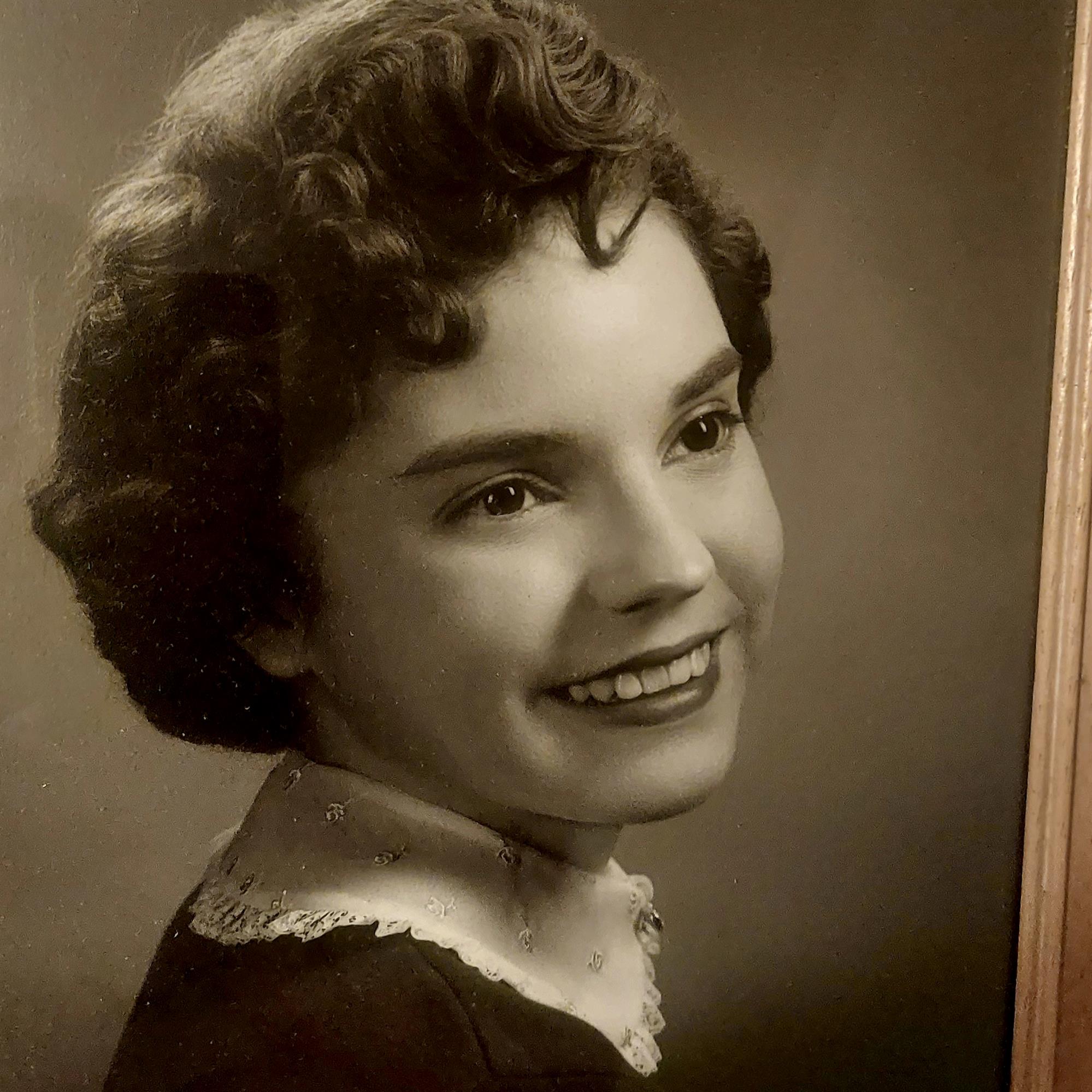 Roberta (Tudie) Beeding's obituary , Passed away on February 6, 2023 in Wapello, Iowa