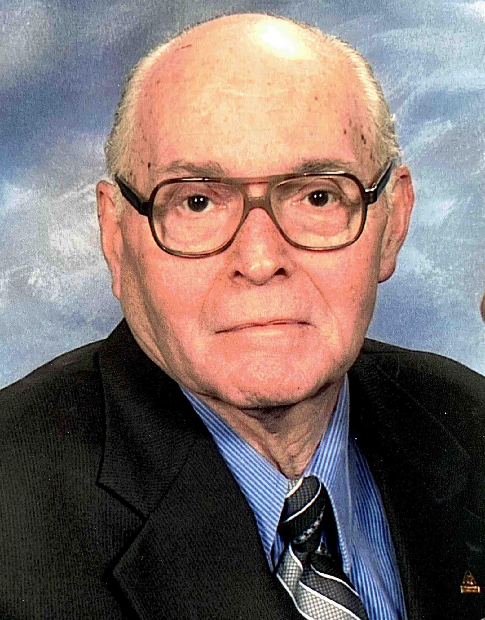 Harold (Joe) Grechowiak's obituary , Passed away on April 22, 2023 in Wauwatosa, Wisconsin