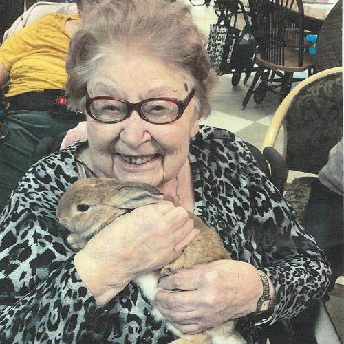 Mrs. Elsie W. (Moore) Knowles's obituary , Passed away on April 30, 2024 in Peterborough, Ontario