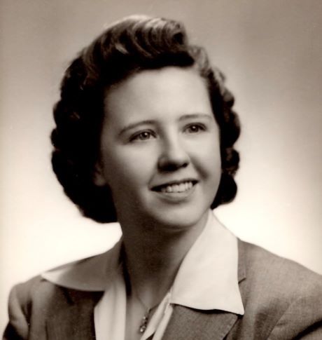 Elaine Karier's obituary , Passed away on July 2, 2024 in Wauwatosa, Wisconsin