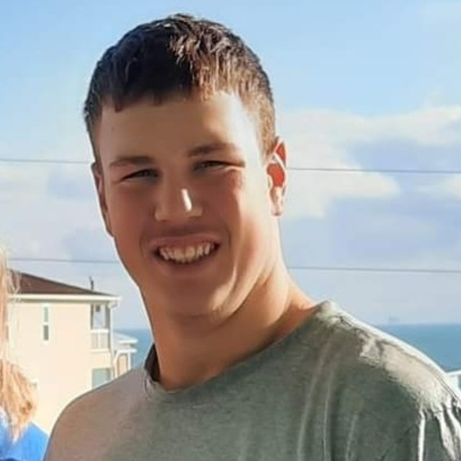 Levi W Davis Obituary