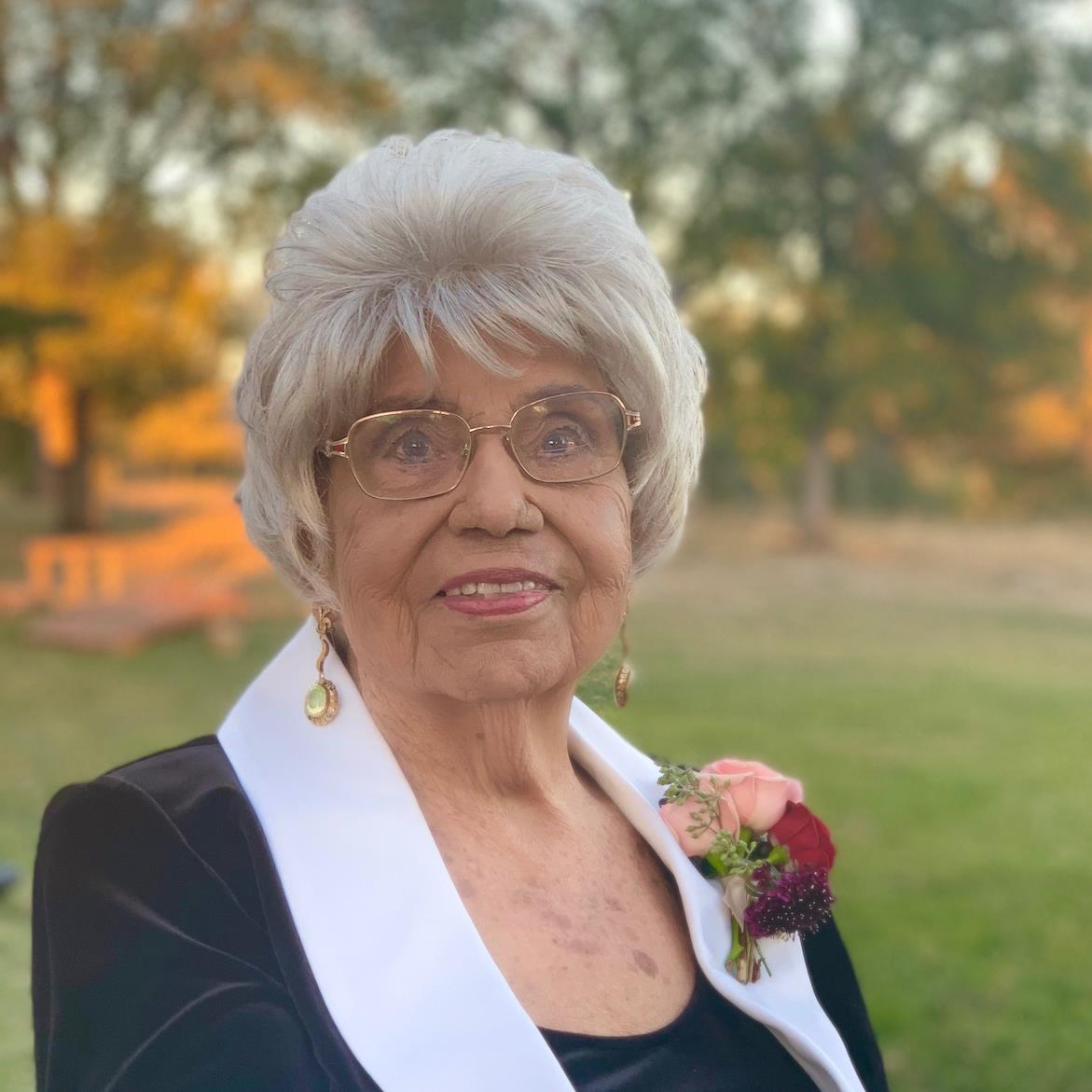 Elena Meza's obituary , Passed away on November 12, 2019 in Las Cruces, New Mexico